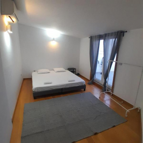 Oasis Room